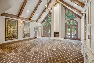 5318 Brooke Farm Dr, Dunwoody, GA 30338 - Photo 10