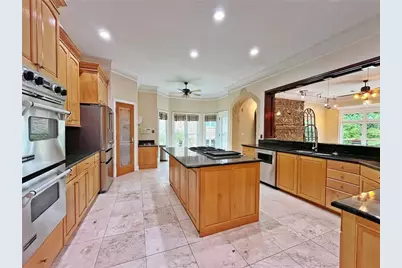 6709 Wooded Cove Court, Flowery Branch, GA 30542 - Photo 16