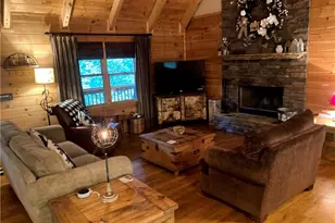 105 Rnch Mountain Ct, Dahlonega, GA 30533 - Photo 2