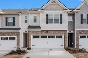 1026 King Iron Dr, Lawrenceville, GA 30045 - Photo 2