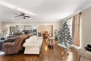 405 Savannah Cir, Jonesboro, GA 30236 - Photo 14