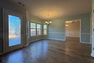 1326 Castleberry Dr, Buford, GA 30518 - Photo 12