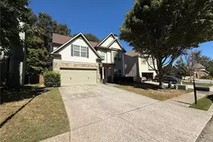 1326 Castleberry Dr, Buford, GA 30518 - Photo 2