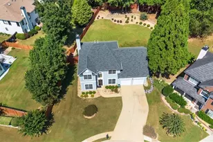 1023 White Fox Run, Lawrenceville, GA 30045 - Photo 4