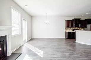 158 Townview Dr, Woodstock, GA 30189 - Photo 10