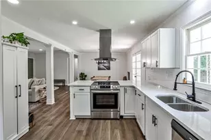 281 Craig Dr, Lawrenceville, GA 30046 - Photo 8