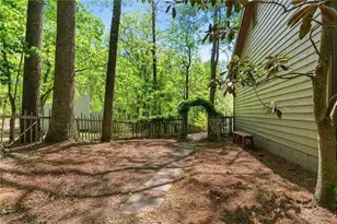 255 White Pines Dr, Alpharetta, GA 30004 - Photo 30