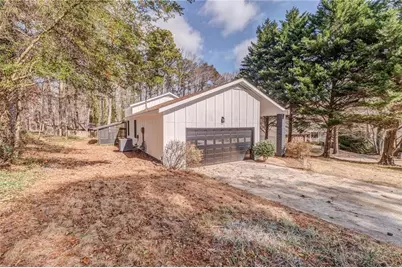 6788 E Woodridge Place E, Douglasville, GA 30135 - Photo 6