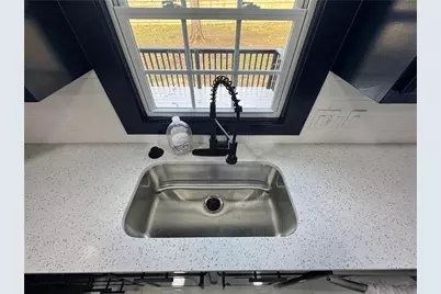 1390 White Oak Street SE, Conyers, GA 30013 - Photo 10