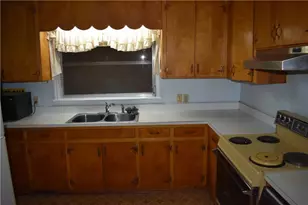 115 Wood St, Cornelia, GA 30531 - Photo 10