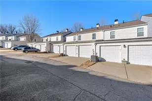 100 Portico Pl, Newnan, GA 30265 - Photo 32