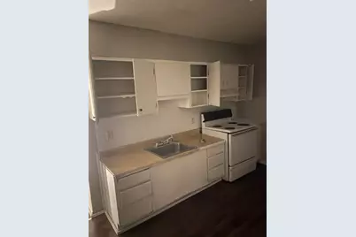 6421 Raymond Terrace, Union City, GA 30291 - Photo 4