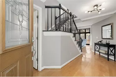 1023 Shady Valley Place NE, Atlanta, GA 30324 - Photo 8