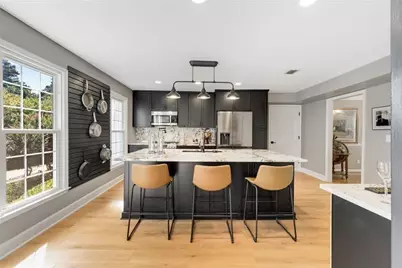 1023 Shady Valley Place NE, Atlanta, GA 30324 - Photo 14