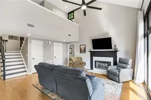 1023 Shady Valley Pl NE, Atlanta, GA 30324 - Photo 18