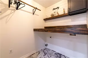 401 Crested View Dr, Loganville, GA 30052 - Photo 24