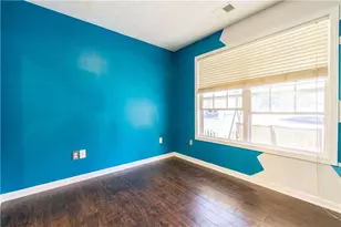 401 Crested View Dr, Loganville, GA 30052 - Photo 12