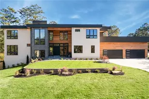 6531 Long Acres Dr, Sandy Springs, GA 30328 - Photo 8