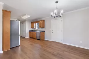 613 Church St, Buford, GA 30518 - Photo 8