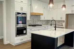 2954 Graham Gardens Ln, Marietta, GA 30066 - Photo 4