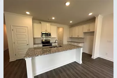 5629 Overview Drive, Flowery Branch, GA 30542 - Photo 4