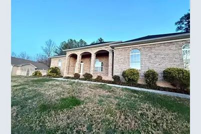 136 Hillcrest Drive, Ringgold, GA 30736 - Photo 2