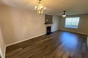 2675 Wildflower Ln, Snellville, GA 30039 - Photo 8