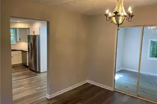 2675 Wildflower Ln, Snellville, GA 30039 - Photo 10