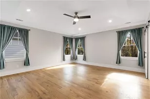 2547 Creekwood Terrace, Decatur, GA 30030 - Photo 32