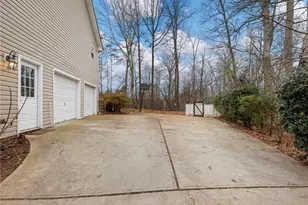 8755 Covestone Dr, Gainesville, GA 30506 - Photo 38
