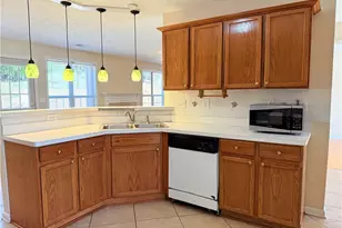 975 Brushy Creek Ct, Suwanee, GA 30024 - Photo 8