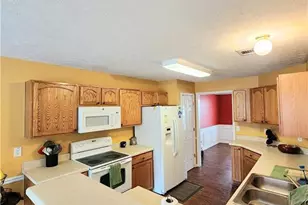 4353 Flat Stone Ln, Snellville, GA 30039 - Photo 10