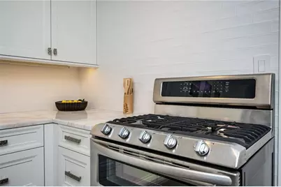 346 Carpenter Drive #22, Atlanta, GA 30328 - Photo 8