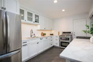 346 Carpenter Dr, Atlanta, GA 30328 - Photo 6