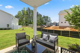 1075 Elowen Dr, Austell, GA 30168 - Photo 14