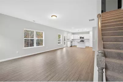 303 Roxeywood Way, Winder, GA 30680 - Photo 8