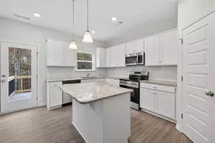 303 Roxeywood Wy, Winder, GA 30680 - Photo 12