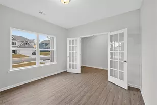 303 Roxeywood Wy, Winder, GA 30680 - Photo 2