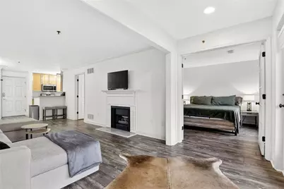 3203 Lenox Road NE #32, Atlanta, GA 30324 - Photo 10