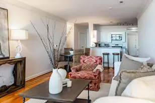 3334 Peachtree Rd NE, Atlanta, GA 30326 - Photo 8