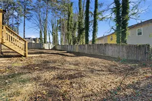 6381 Phillips Creek Dr, Lithonia, GA 30058 - Photo 22