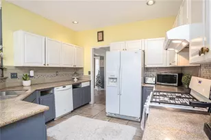 655 Scenic View, Stone Mountain, GA 30087 - Photo 16