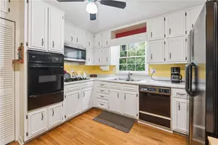 3399 Clair Cir, Marietta, GA 30066 - Photo 10