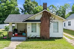 129 W Ellawood Ave W, Cedartown, GA 30125 - Photo 1