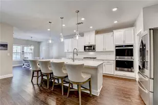 6310 Arlington Cir, Cumming, GA 30041 - Photo 8