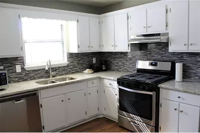 1068 Falling Water Drive, Smyrna, GA 30080 - Photo 4