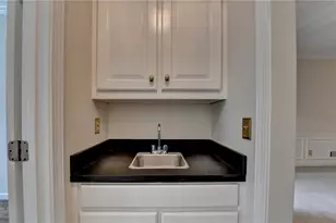 5970 Rachel Ridge, Peachtree Corners, GA 30092 - Photo 10