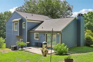 9725 Kings Rd, Gainesville, GA 30506 - Photo 2