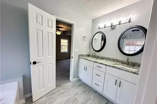 9725 Kings Rd, Gainesville, GA 30506 - Photo 16