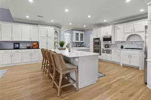 9745 Autry Falls Dr, Alpharetta, GA 30022 - Photo 18